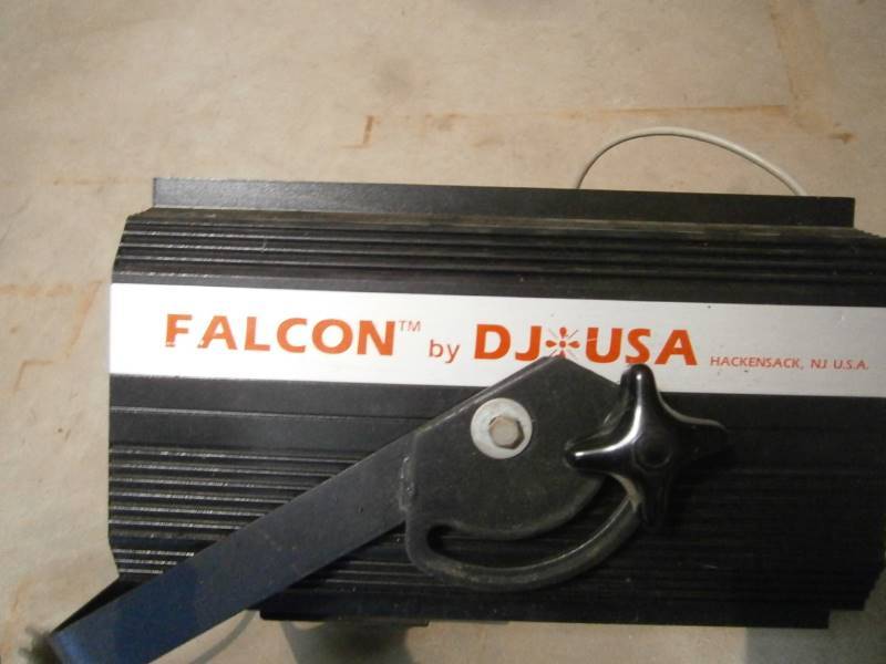 lot 2 image: Falcon Spotlight by DJ USA