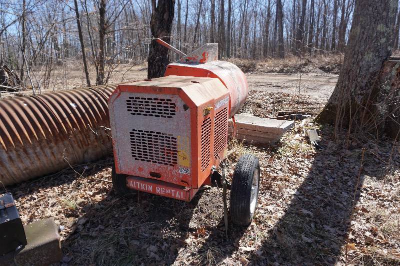 lot 6 image: Mulit Quip Whitman Power Paddle Cement Mixer