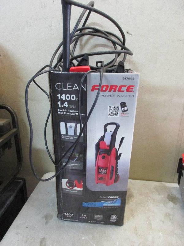 Clean Force Pressure washer