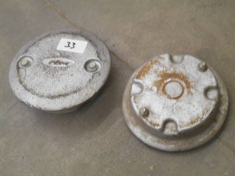 lot 33 image: Set Of (2) Honda Lawn Tractor Wheel...