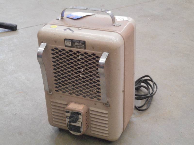 lot 37 image: 1500Watt 4-Setting Electric Space H...