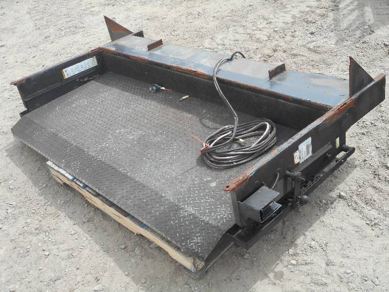 lot 52 image: Tommy Gate Commercial Lift Gate, Mo...