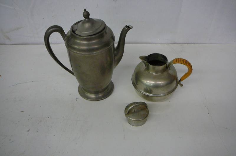 lot 48 image: Pewter Tea Pot Small & Large