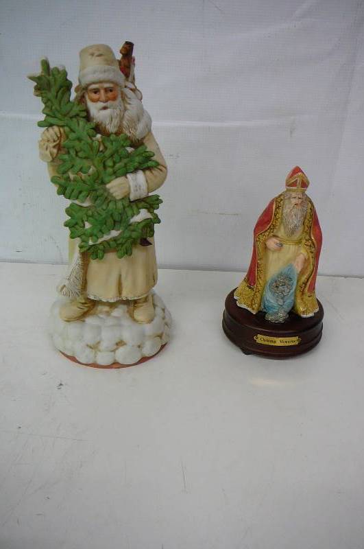 lot 63 image: ST Nicolas Santa Claus Music Box