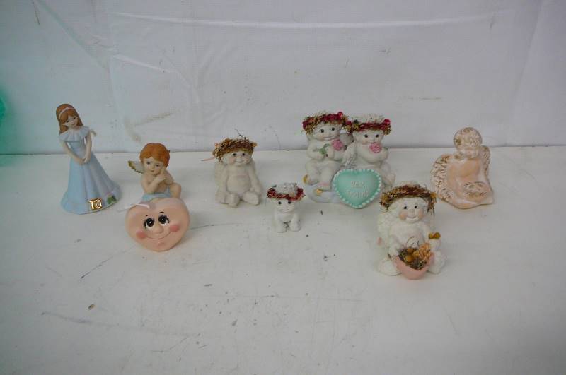 lot 79 image: Figurines