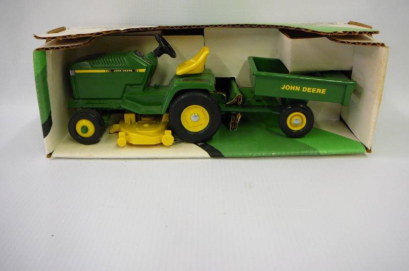 lot 5 image: John Deere Lawn & Garden Tractor with Dump Cart 116 Scale