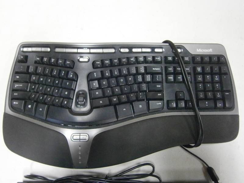 lot 23 image: Keyboards