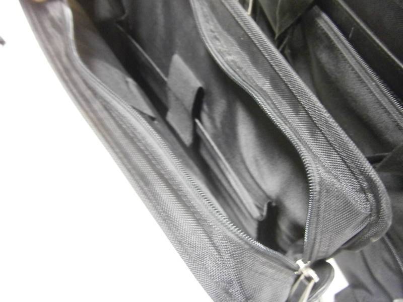 lot 99 image: (2) Laptop Bags