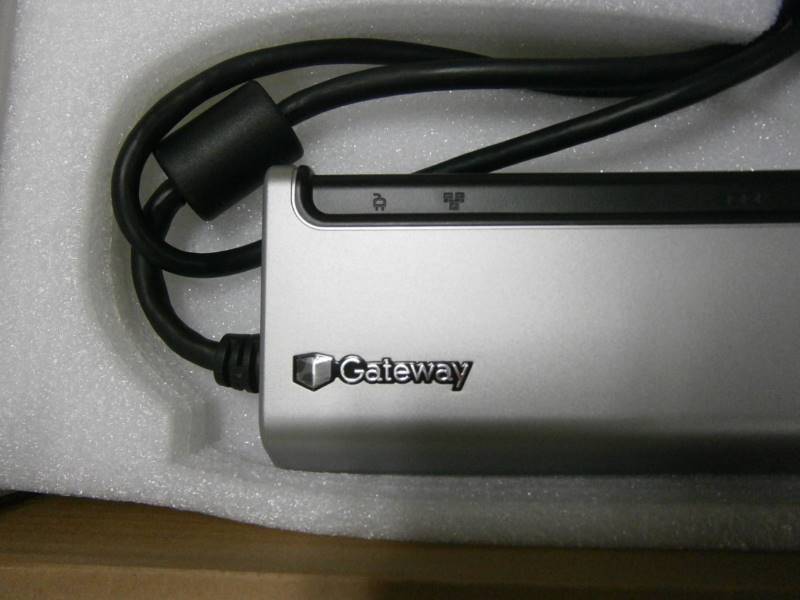 lot 182 image: Gateway Port Replicator