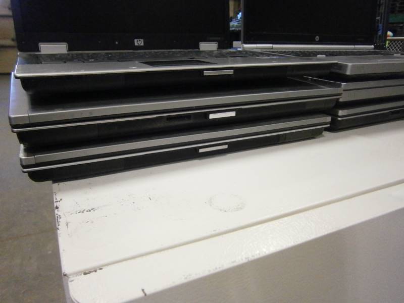 lot 210 image: (6) Laptops (no hard drives)