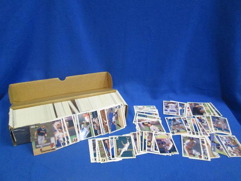assorted collectors choice baseball...