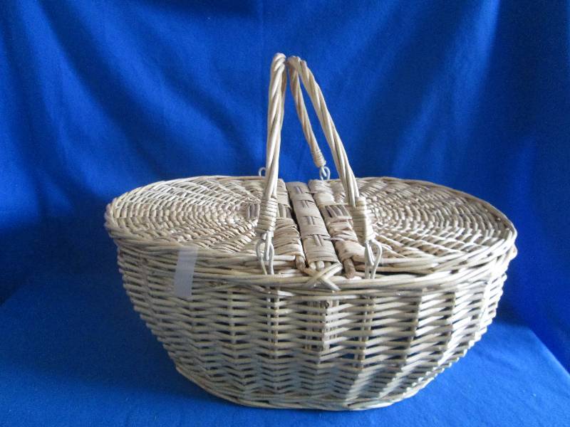 woven stay picnic basket ...