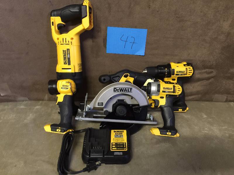 lot 47 image: DEWALT 20-Volt Max Lithium-Ion Cordless Combo Kit (5-Tool) NEW