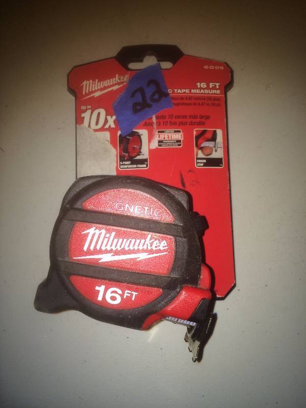 Milwaukee Tape Measure