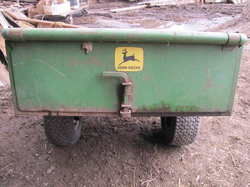 John Deere Lawn Cart  Wagon