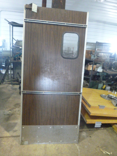lot 37 image: Swing Door