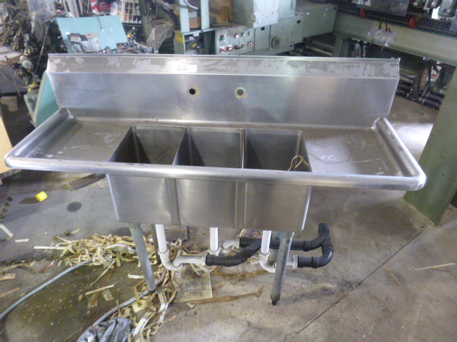 lot 40 image: 3 Bay Stainless Steel Sink