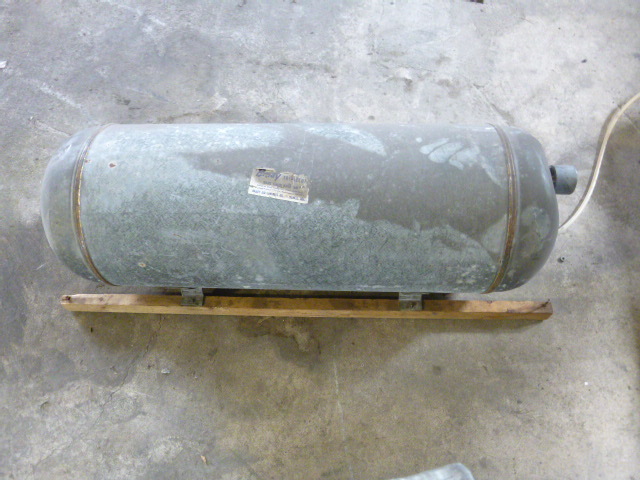 lot 97 image: Travel Trailer Water Tank