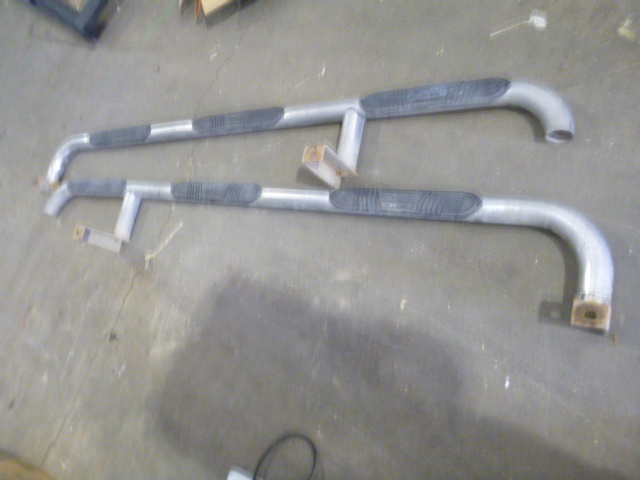 lot 117 image: Nerf Running Board