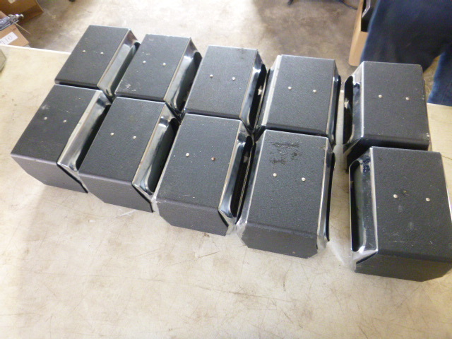 lot 120 image: 10 Georgia Pacific Napkin Dispensers