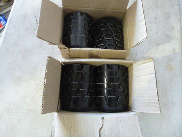 lot 122 image: 24 Ash Trays