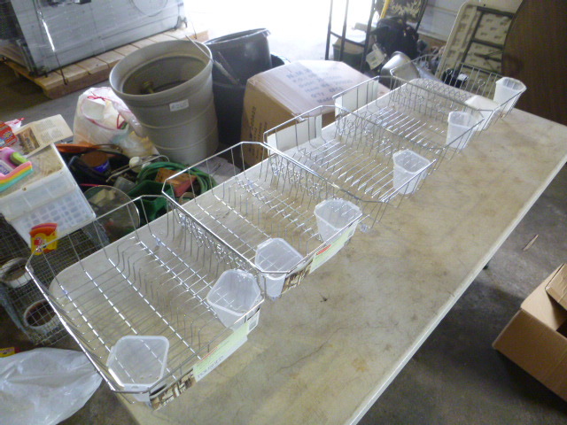 lot 128 image: 5 Drying Racks
