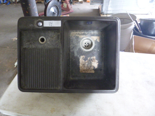 lot 142 image: Plastic RV Sink