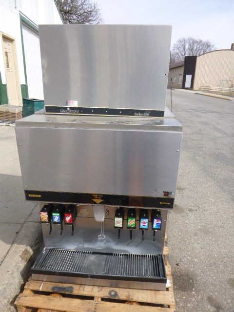 lot 143 image: Remcor TJ300 Pop Machine