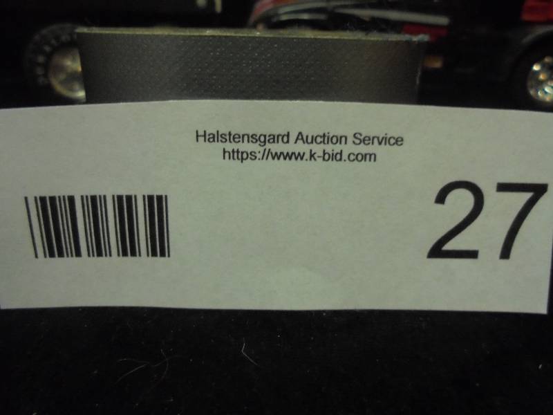 lot 27 image: Lot - Nylint Semi, New Bright Car Transporter