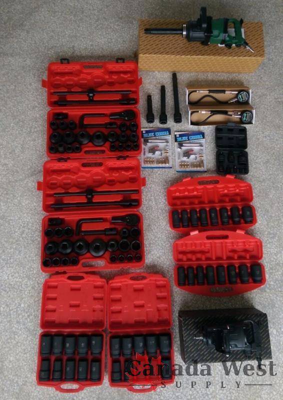 lot 42 image: NEW HEAVY DUTY 137 PCS 1 INCH AND 34 INCH DRIVE IMPACT SET