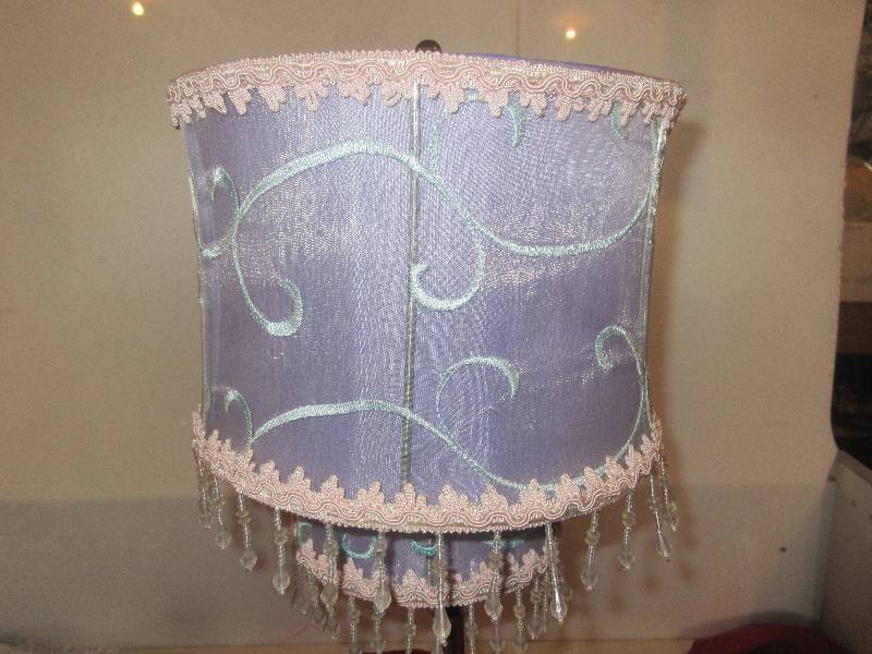 TABLE LAMP