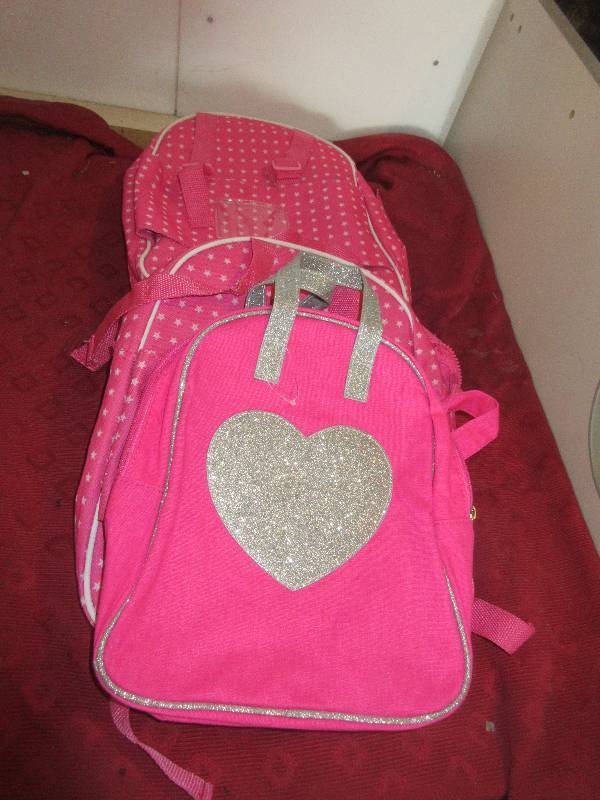 3 LITTLE GIRLS BACK PACKS