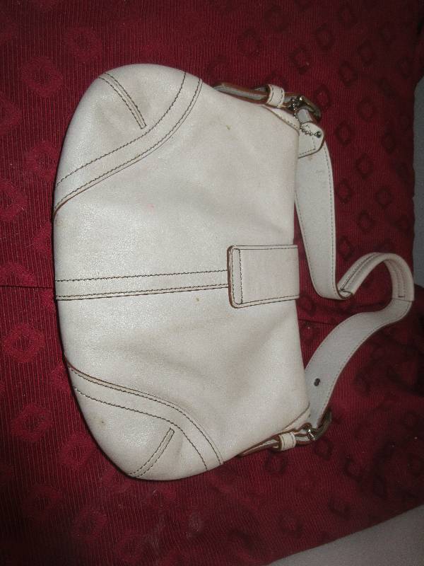 2 LEATHER HAND BAGS