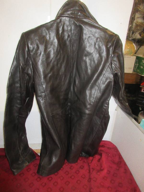 CASUAL CORNER LEATHER JACKET