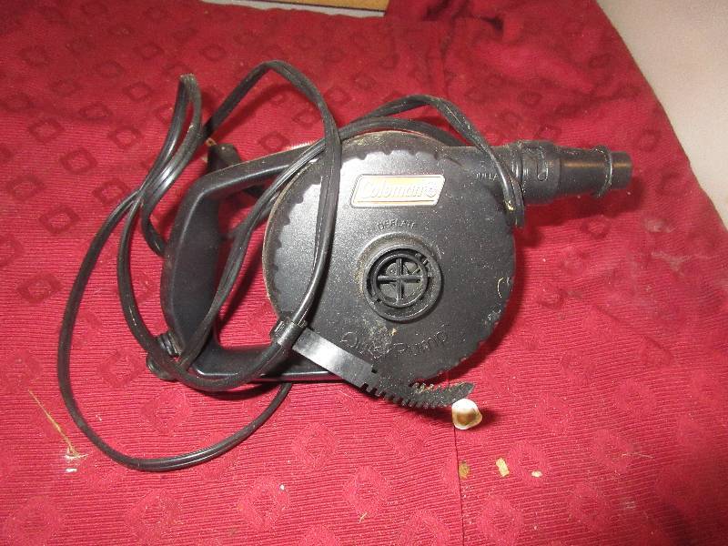 COLEMAN AIR MATTRESS QUICK PUMP