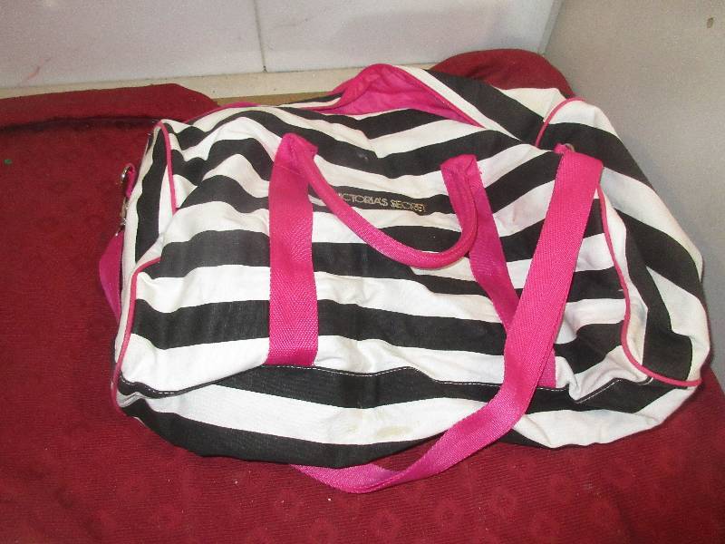 VICTORIA SECRET BAG