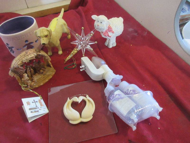 MISC KNICK  KNACKS AND GLASSWEAR