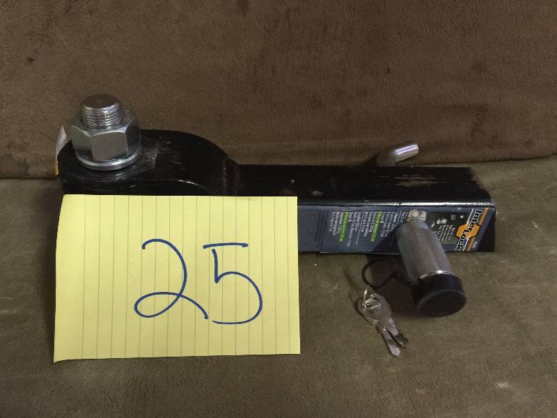 lot 25 image: Reese Towpower Class III 2 in. Drop Security Kit