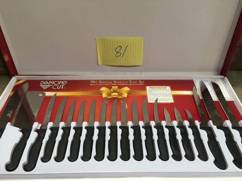 lot 81 image: Diamond Cut 19Pc Diamond Cut Cutlery Set New