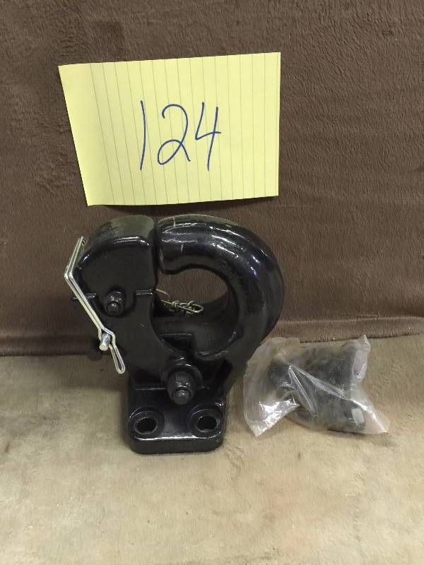 lot 124 image: Reese Towpower 10 Ton Pintle Hook