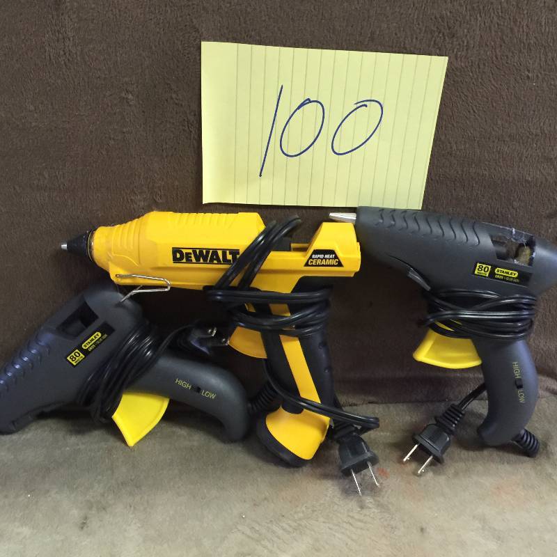 lot 100 image: Lot of Glue Guns used not tested