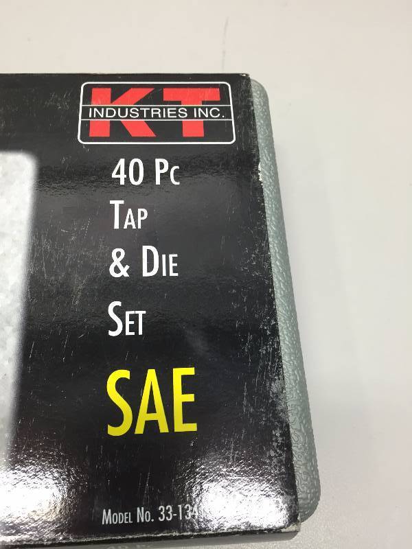 lot 6 image: PROFESSIONAL SAE TAP AND DIE SET 40PC