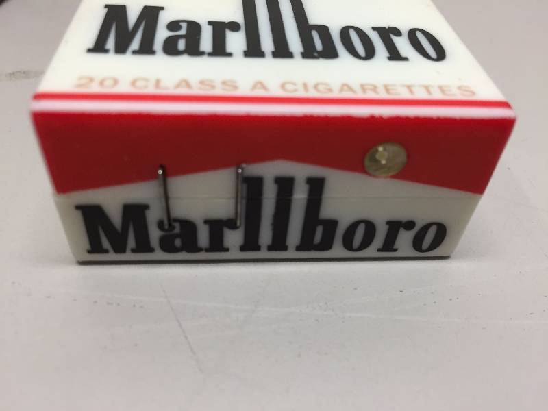 lot 24 image: MARLBORO STUN GUN