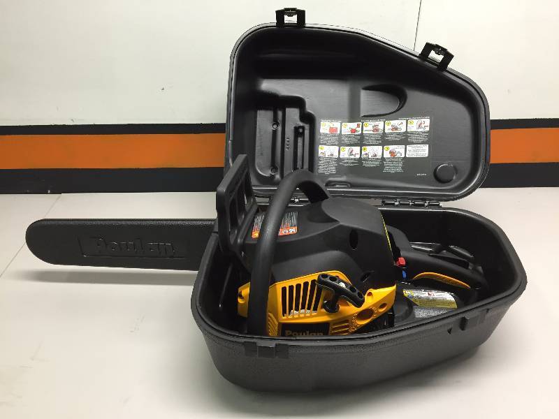 lot 31 image: POULAN PRO GAS CHAIN SAW, 16 BAR