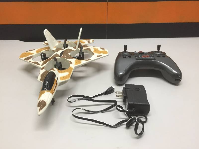 lot 55 image: RC SUPER FIGHTER, TOSS AND FLY TECHNOLOGY, ULTIMATE EDITION