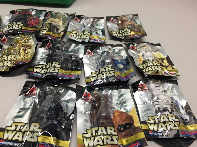 lot 64 image: MR COFFEE THERMAL DECANTER, STAR WARS ITEMS AND DIAPERS