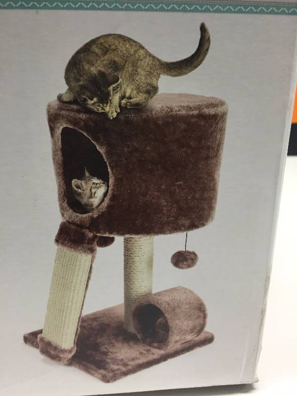lot 65 image: CAR CRAFT PLAY TUBE PERCH CONDO