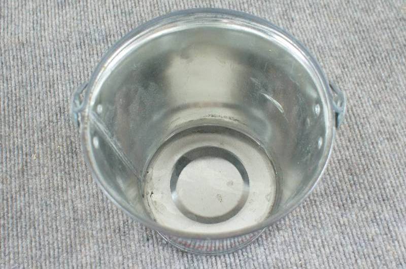 lot 29 image: Hamms Bucket with Fishing Bear
