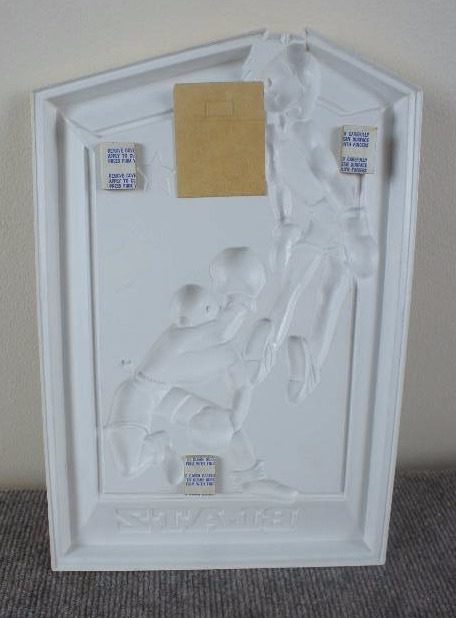 lot 35 image: Embossed Blatz Beer Boxing Sign