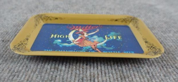 lot 74 image: Miller High Life Beer (Lady in the Moon) Tip Tray